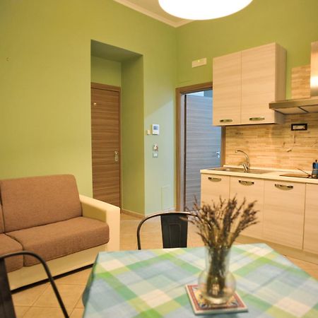 In Center Apartaments Salerno Eksteriør billede