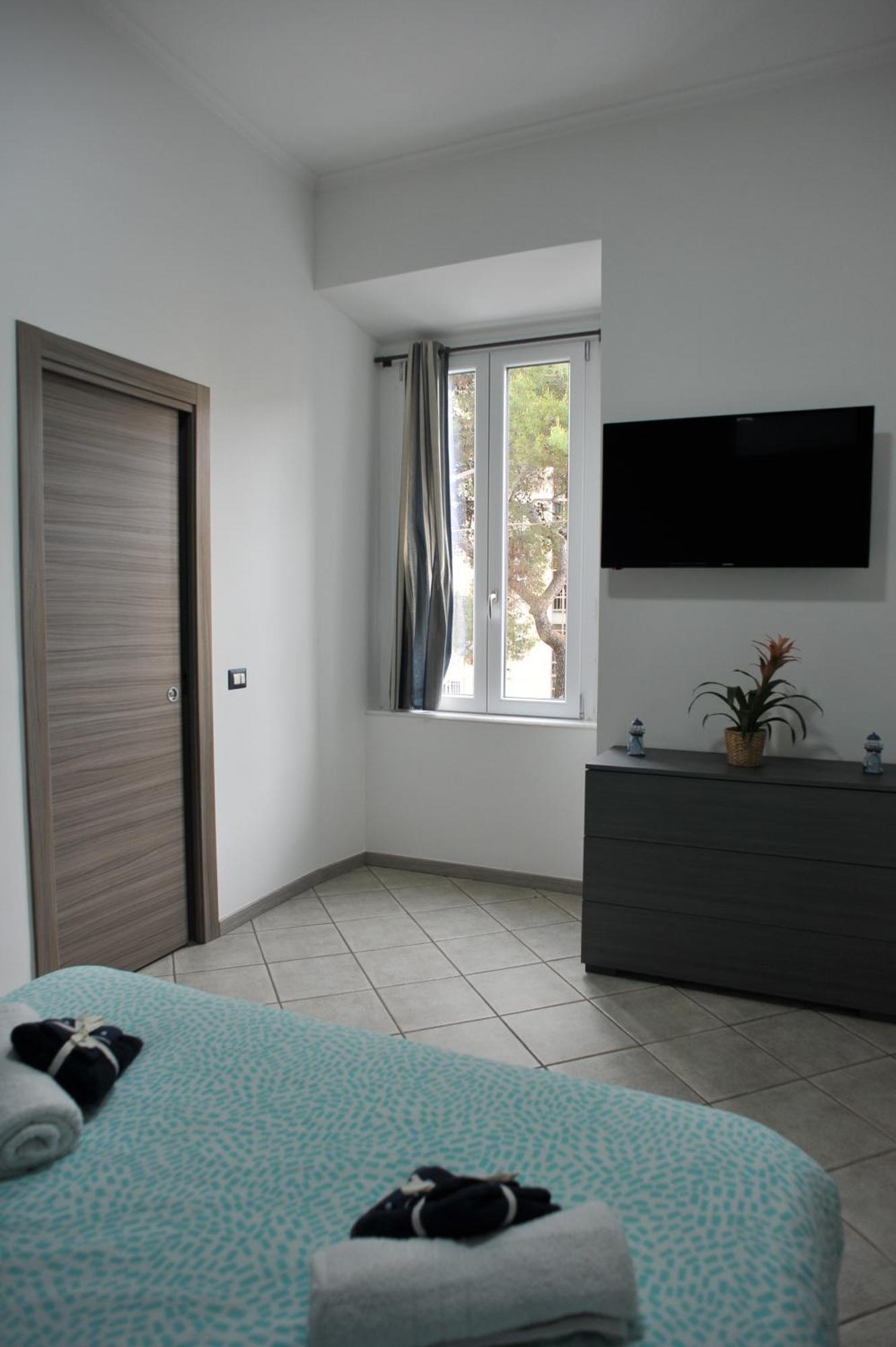 In Center Apartaments Salerno Eksteriør billede
